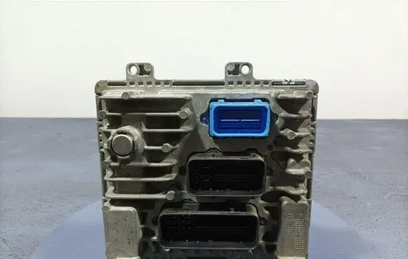 Opel Insignia A Engine control unit/module ECU 55503335