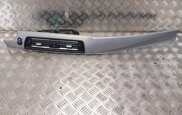 BMW 5 F10 F11 Dash center air vent grill S18031087 9166649 9166891