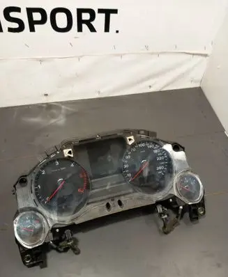 Audi A8 S8 D3 4E Speedometer (instrument cluster) 4E0910901 4E0920901