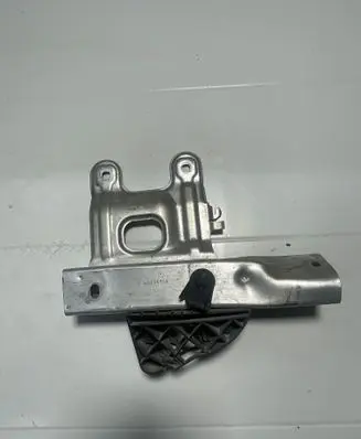 BMW 4 F32 F33 Radiator support slam panel bracket 7289910 10031013 180614