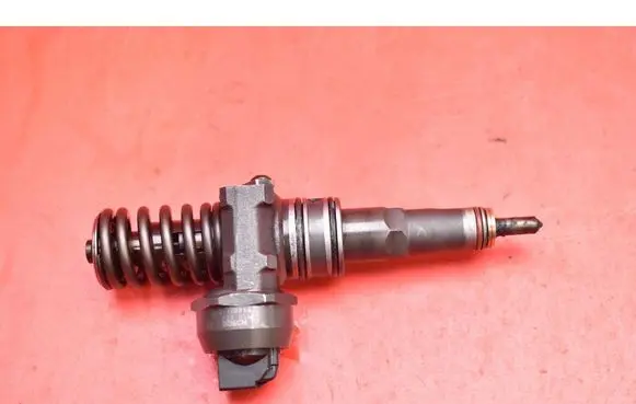 Fuel injector