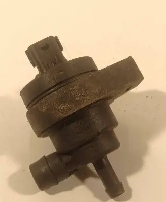 Saab 9-5 Valve vacuum 4670477