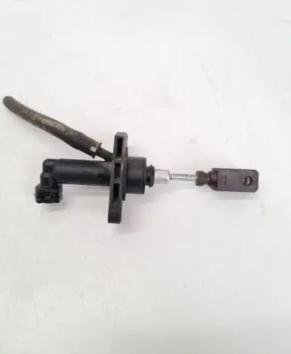Suzuki SX4 Clutch master cylinder 2381079J01