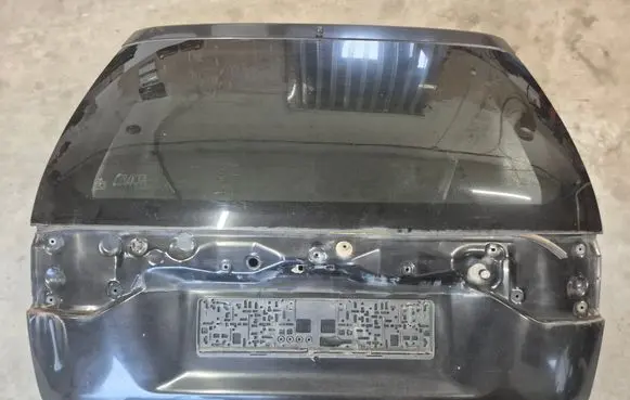 Tailgate/trunk/boot lid