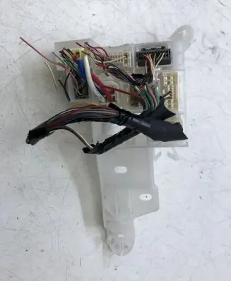Toyota Avensis T270 Fuse module