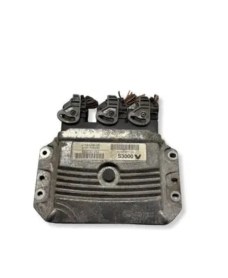Renault Megane II Engine control unit/module 215842882A 8200321263 8200387138