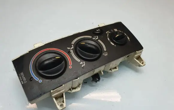 Renault Megane I Climate control unit 663391J 102043