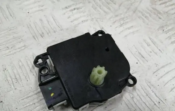 Ford Fiesta Air flap motor/actuator AV1119E616AA AV1119E616HA