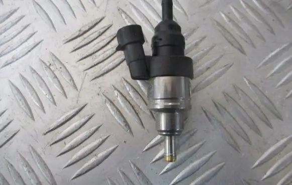Toyota Corolla E120 E130 LP gas injector 