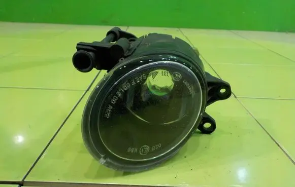 Volvo C30 Front fog light 31213176 PRAWY