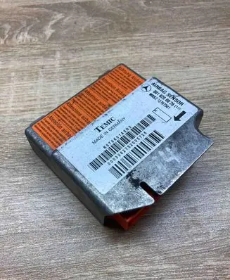 Mercedes-Benz E W210 Airbag control unit/module 0018200026 12767501