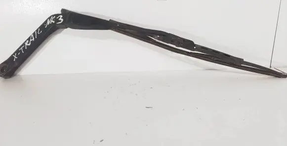 Nissan X-Trail T30 Rear wiper blade arm 12001