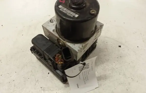 Volvo V50 ABS Pump 06740828215953 30736588 4N512C405EC
