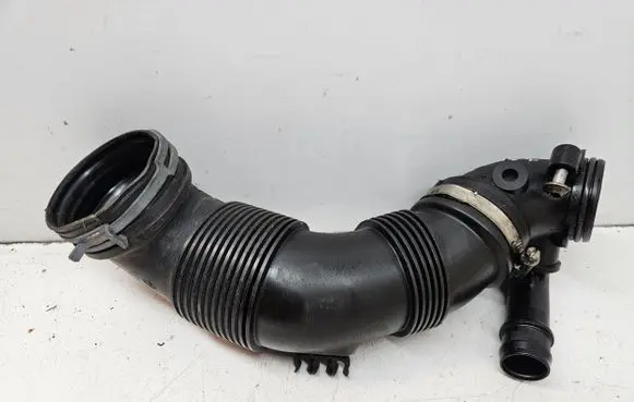 Volkswagen Touran III Air intake hose/pipe 5QA129654E 5Q0129635