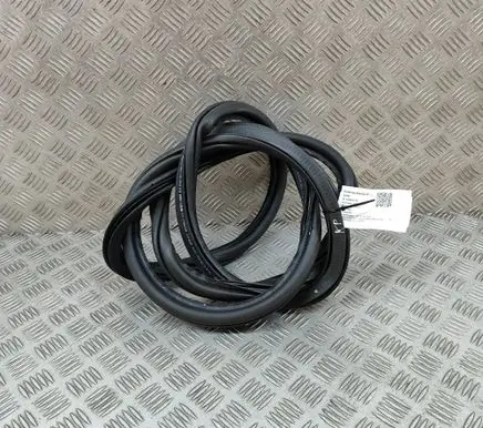 Audi Q2 - Rubber seal front coupe door 81A831721B