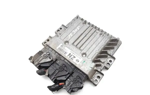 Nissan Qashqai Engine control unit/module 23710BB31A 237101449R S180067173