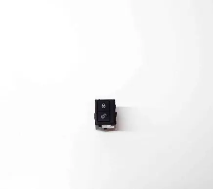 Land Rover Discovery Sport Central locking switch button FK7214017AC