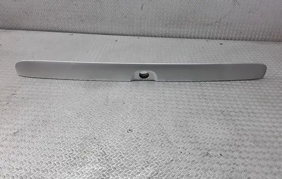 Opel Astra G Tailgate/boot cover trim set 90521513