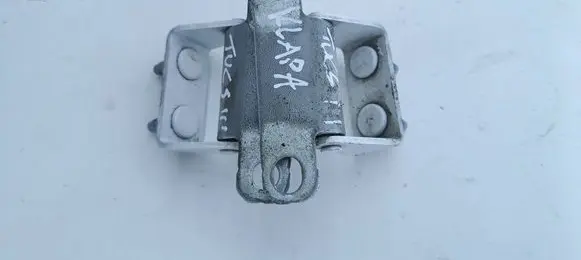 Hyundai Tucson TL Tailgate/trunk/boot hinge