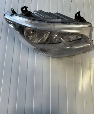 Mercedes-Benz Sprinter W907 W910 Headlight/headlamp A9109060100