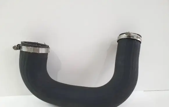 Audi Q7 4M Intercooler hose/pipe 4M0145738N