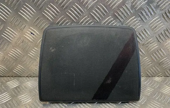 Volvo XC90 Dash center speaker trim cover 3409450