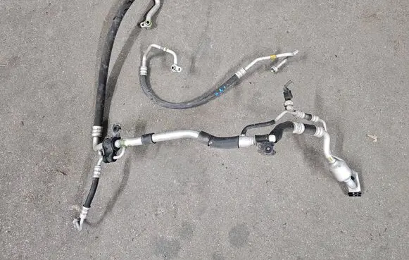 Hyundai i40 Air conditioning (A/C) pipe/hose 