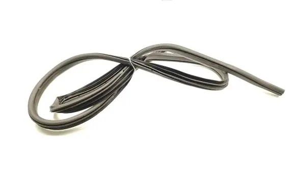 Ford Kuga I Front door rubber seal 