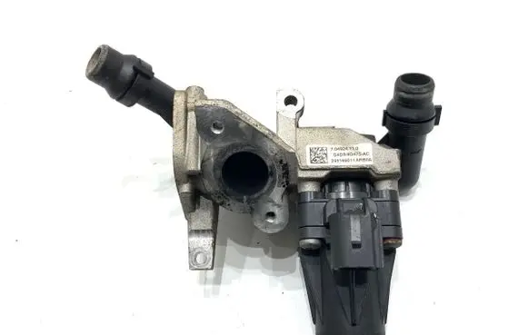 Jaguar F-Pace EGR valve G4D39D475AC