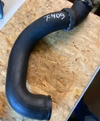Volkswagen Transporter - Caravelle T5 Air intake hose/pipe 7E0145980