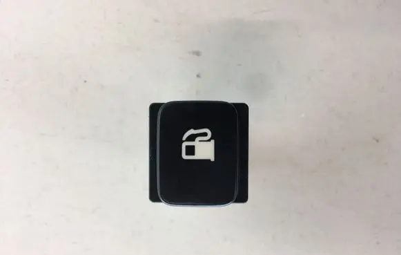 Citroen C4 Grand Picasso Fuel tank opening switch 96530658XT