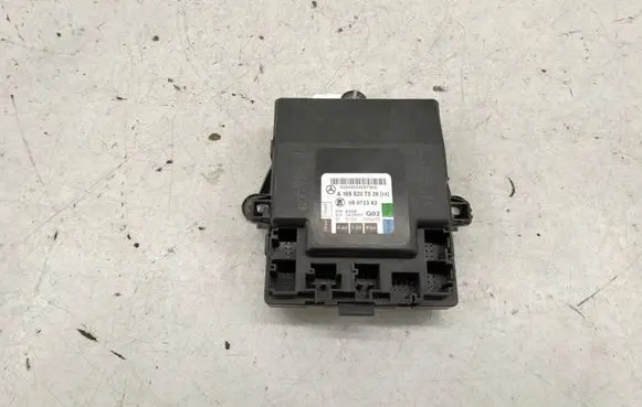 Mercedes-Benz A W169 Door control unit/module A1698207526 1698207526
