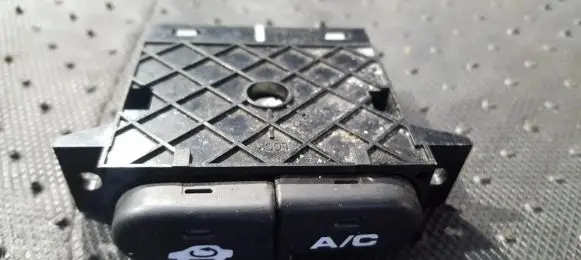 Honda HR-V Air conditioning (A/C) switch 
