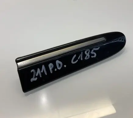 Mercedes-Benz E W211 Fender trim (molding) A2116902862 2116902862