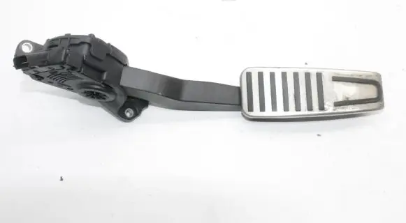 Maserati Ghibli Accelerator throttle pedal 04861715AD