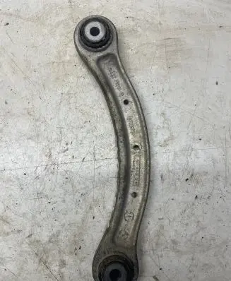 Rear control arm