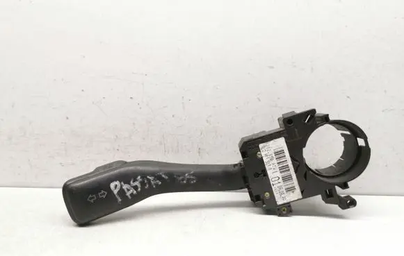 Volkswagen PASSAT B5 Indicator stalk 8L0953513G