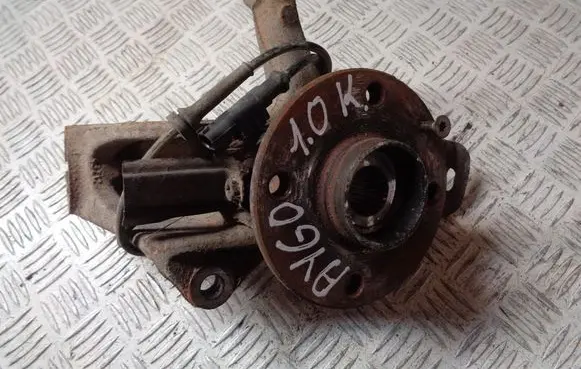 Toyota Aygo AB40 Front wheel hub