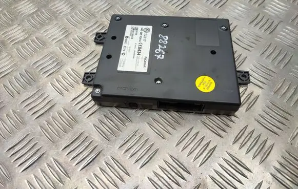 Volkswagen PASSAT B6 Bluetooth control unit module 5N0035730A