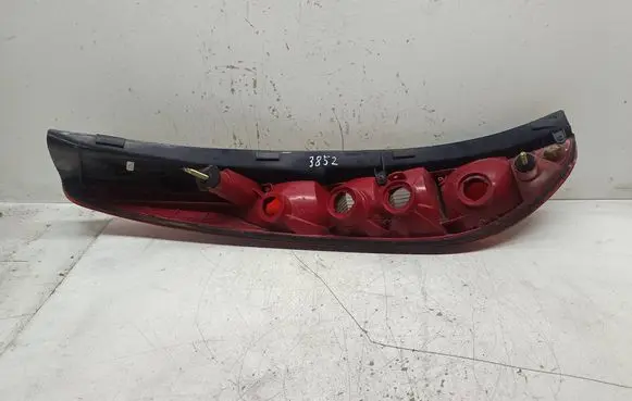 Ford Mondeo Mk III Rear/tail lights 1S7113404C