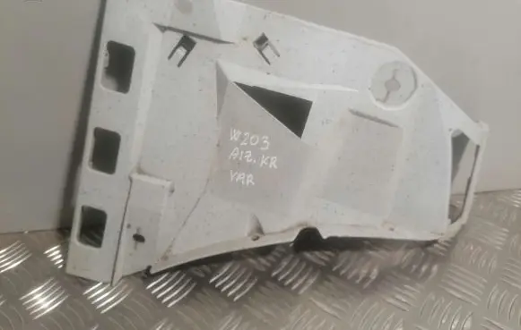 Mercedes-Benz C W203 Bumper support mounting bracket corner A2038850314