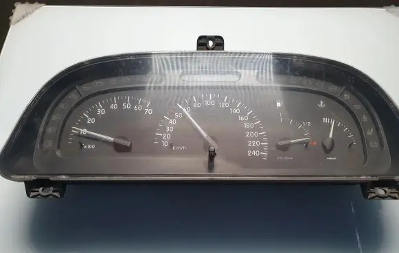 Renault Laguna I Speedometer (instrument cluster) 216236674 216495822