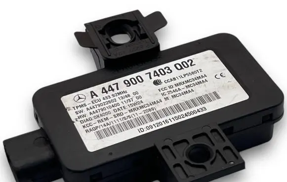 Mercedes-Benz Vito Viano W447 Central body control module S2273 A4479007403