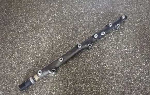 BMW X5 E53 Fuel main line pipe 0445216002