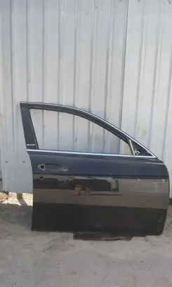 Maserati Quattroporte Front door 67062000