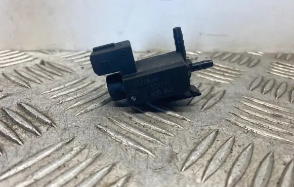 BMW 7 F01 F02 F03 F04 Turbo solenoid valve 7810831