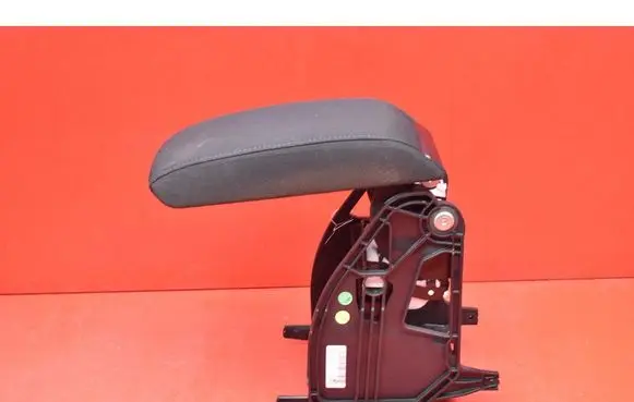 Skoda Octavia Mk3 (5E) Armrest 5E0864207
