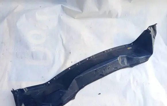 Nissan X-Trail T30 Wiper trim 