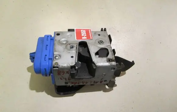 Audi A4 S4 B5 8D Rear door lock 8D0839016A