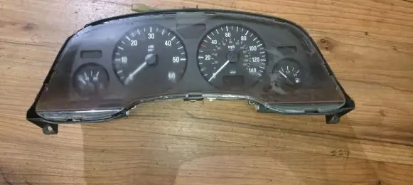 Opel Zafira A Speedometer (instrument cluster) 24461755JH